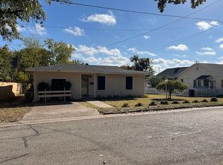 213 S Lambert St, Granbury, TX 76048