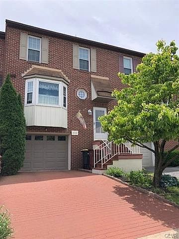 1st image of 1432 Robert St