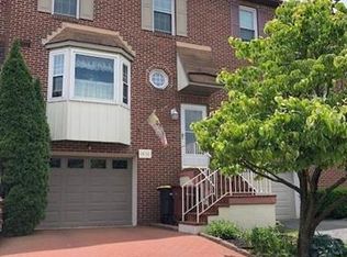 1432 Robert St, Whitehall, PA 18052