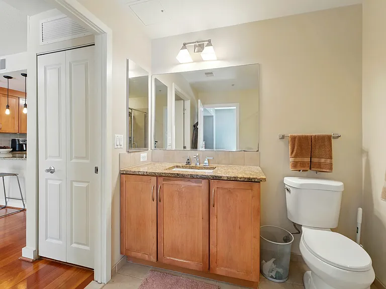888 N Quincy St #1307 — Photo 8