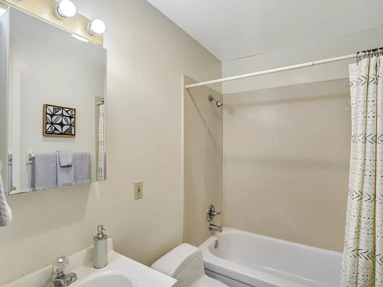 650 Alamo Ct #6 — Photo 8