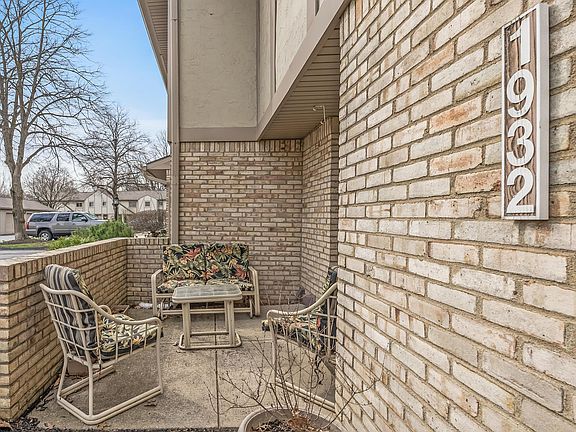 2nd image of 1932 Rockdale Dr #51