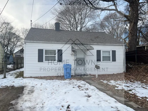 1335 Roosevelt Ave, Lansing, MI 48915