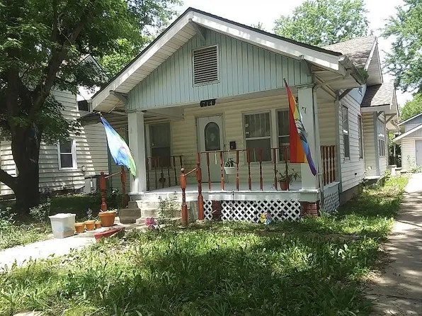714 W 2nd St, Coffeyville, KS 67337