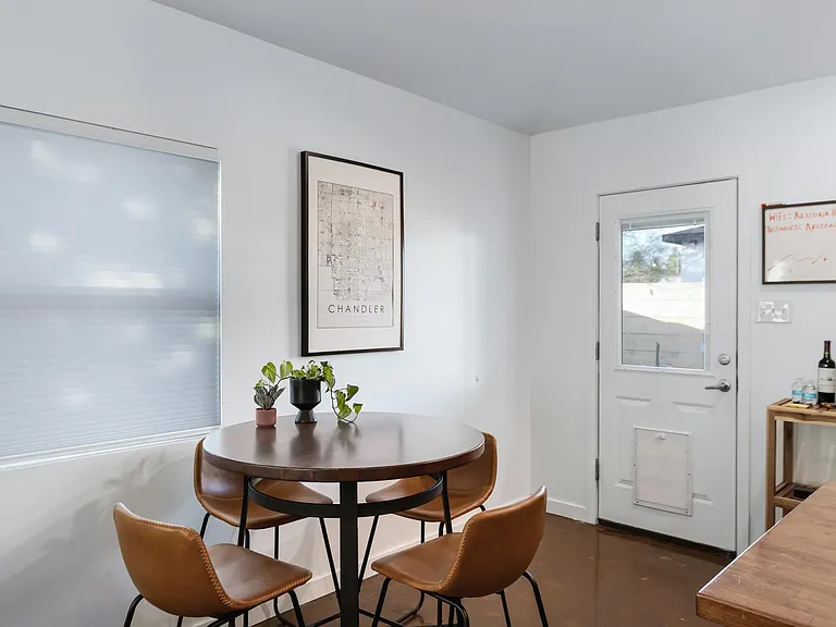 250 W Tulsa St — Photo 12