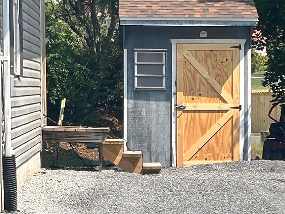 4th image of 304 W Central Ave