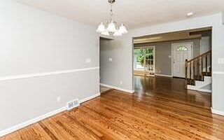 3rd image of 13 Marys Ct