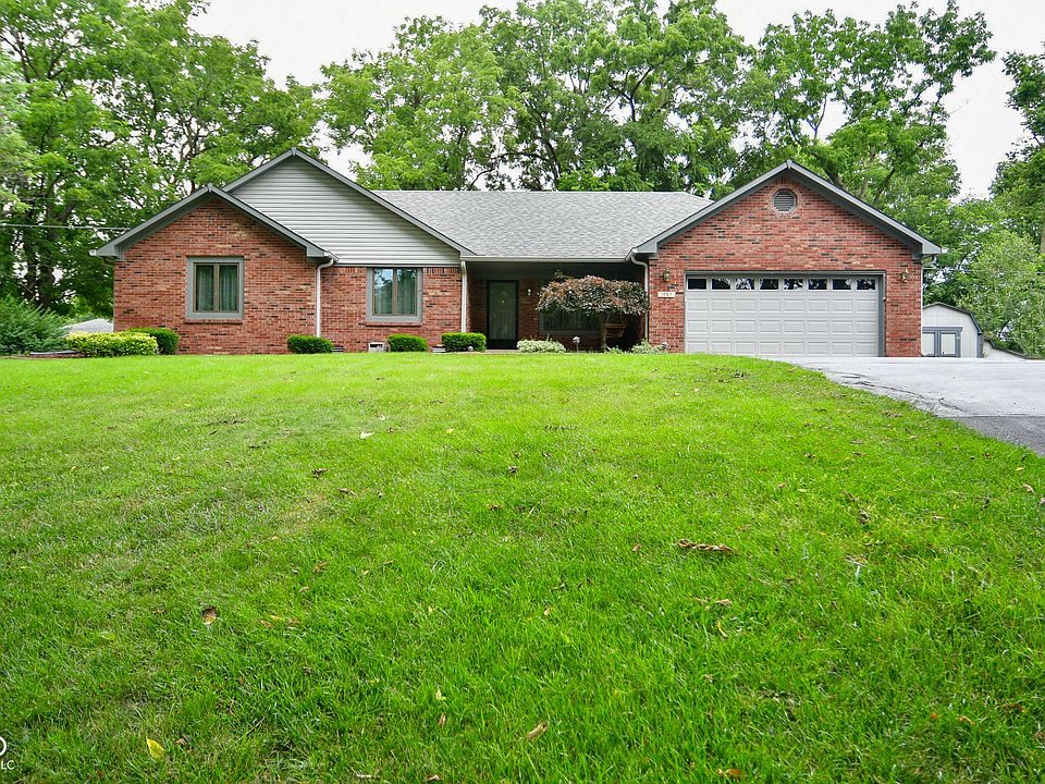 1st image of 1067 Cedar Glen South Dr