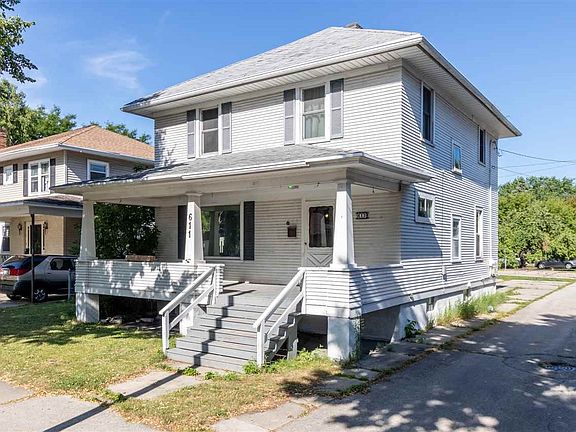 2nd image of 611 N Ashland Ave