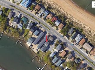 9611 6th View St, Norfolk, VA 23503