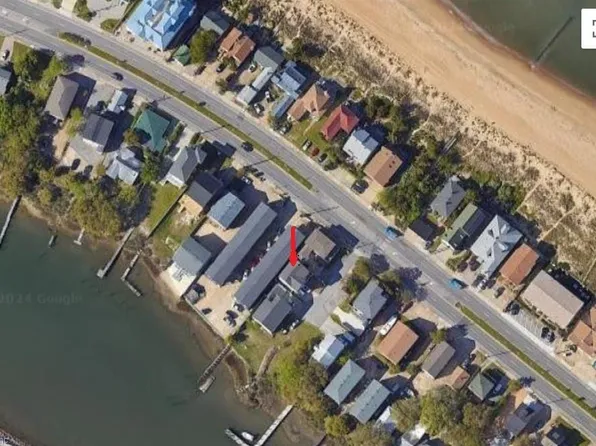 9611 6th View St, Norfolk, VA 23503