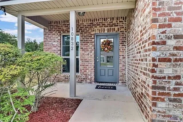 3 bed, 2.0 bath, 1356 sqft, $1,600 — Photo 4