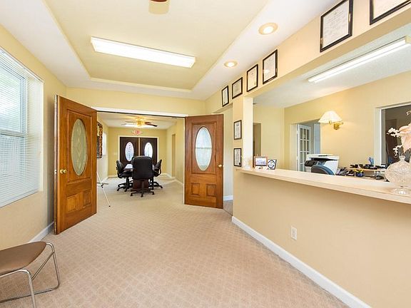 4th image of 6263 Park Blvd