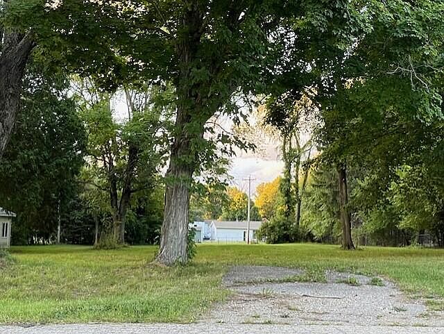 2nd image of 153 Ryno Rd