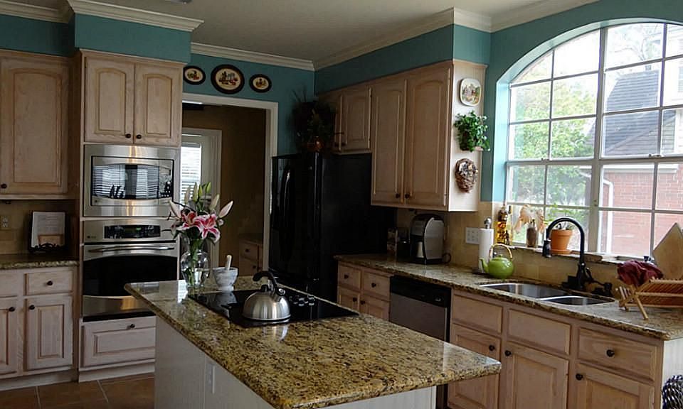 1st image of 3202 Lakefield Blvd