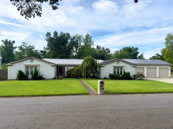 8011 Marywood Dr, Newburgh, IN 47630