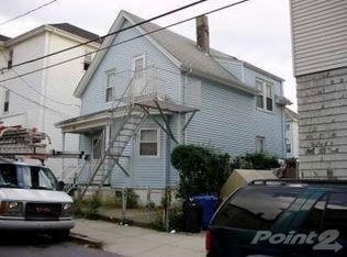 97 Canonicus St, Fall River, MA 02723