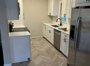 2600 W 110th St, Bloomington, MN 55431