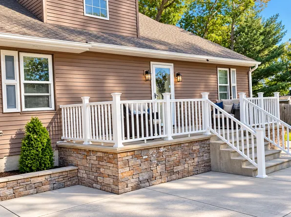 20 Holly Park Dr, Tabernacle, NJ 08088