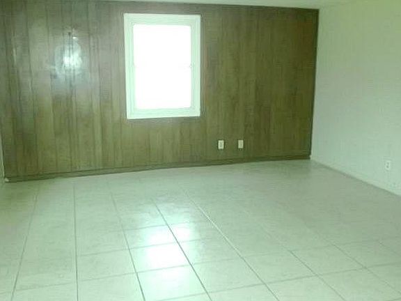 4th image of 2214 E 20th Ave