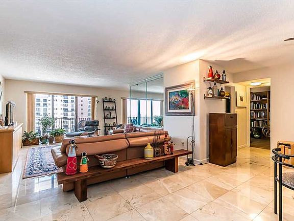 Updated Oceanfront 2 bedroom-2 bath with amazing views