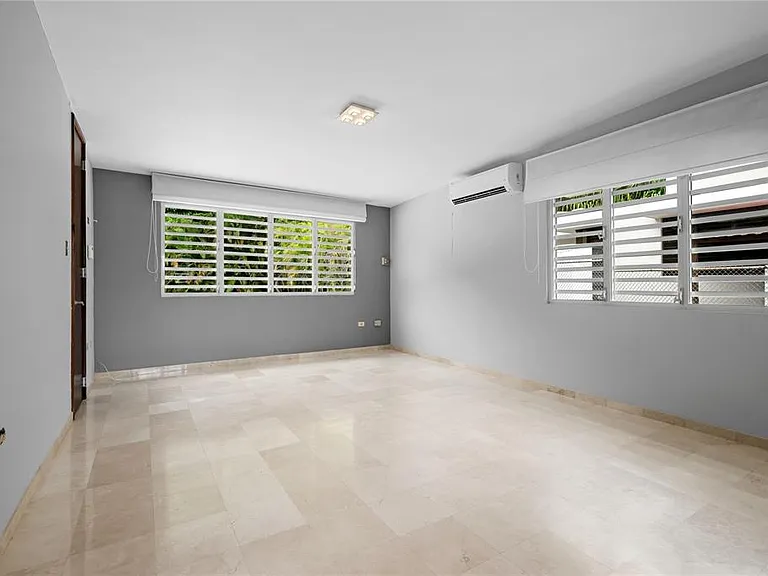 606 Calle 1 — Photo 26