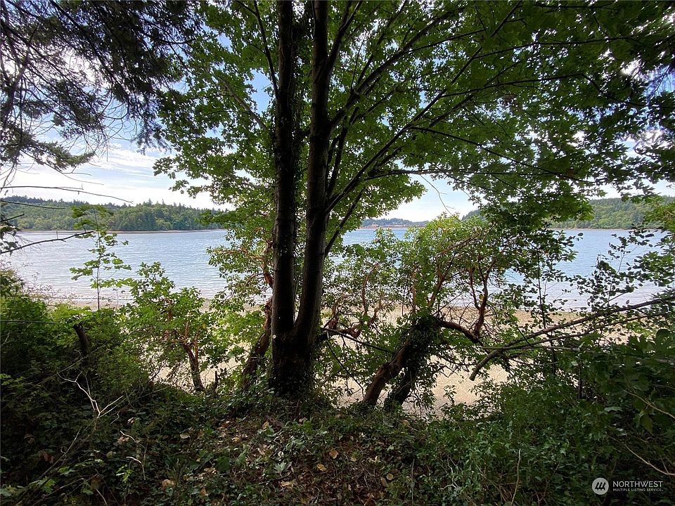 1st image of 121 E Shoreline Lane