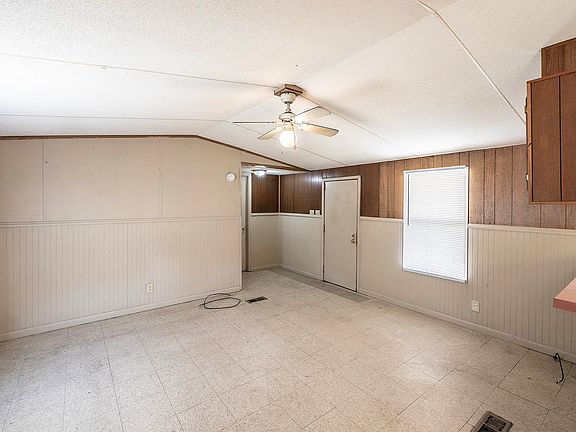 5th image of 103 Morrison Ave