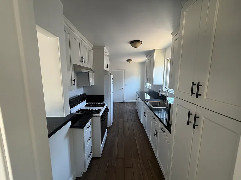 1308 W Jacaranda Pl — Photo 9