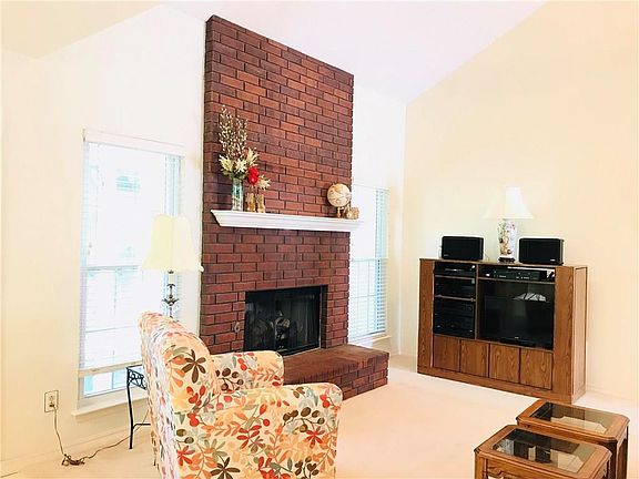 5th image of 1792 S Tallgrass Dr