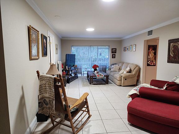 3rd image of 120 Sparrow Drive #108