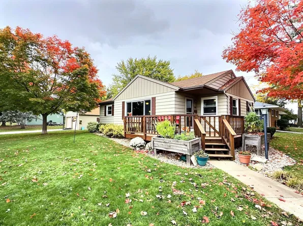 936 Taft Ave, Oshkosh, WI 54902