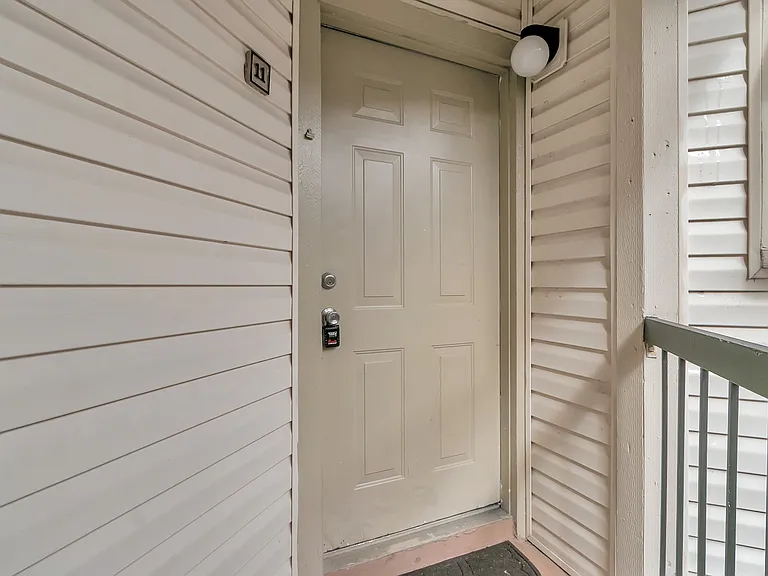 1908 Lake Atriums Cir #11 — Photo 12