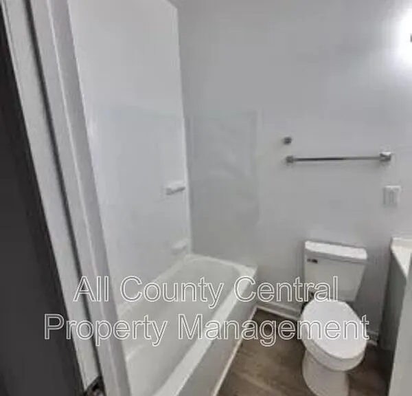 1226 Frisco St — Photo 6