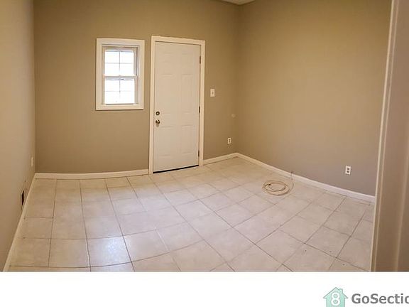 2nd image of 11 Noah Ct #2