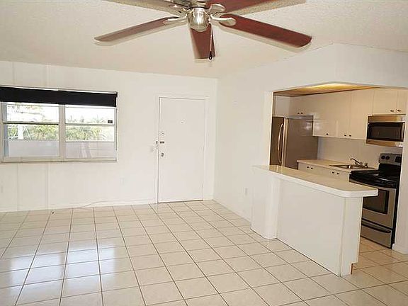 3rd image of 7904 West Dr APT 402