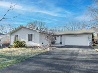 9850 Garrison Way, Eden Prairie, MN 55347