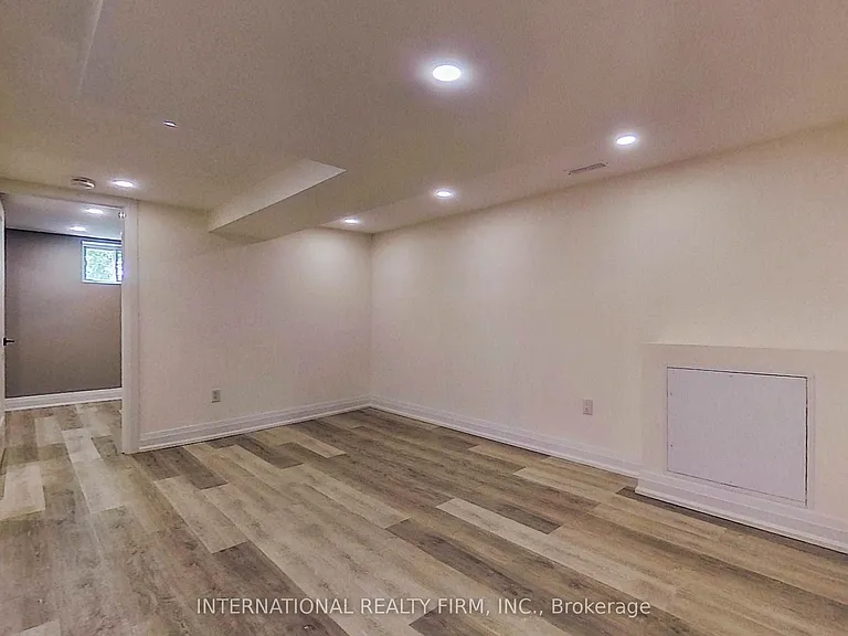 85 Churchill Ave — Photo 27