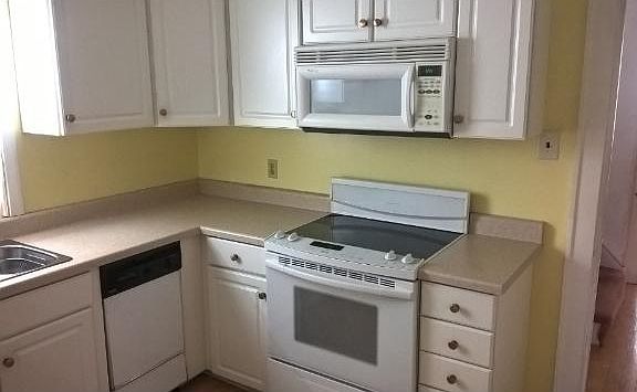 5th image of 1521 Russell Ave N