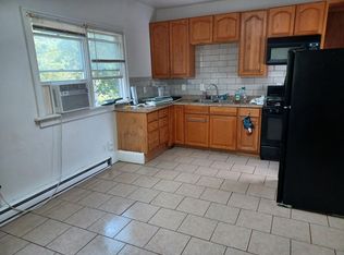 506 S 5th Ave #2, Kankakee, IL 60901