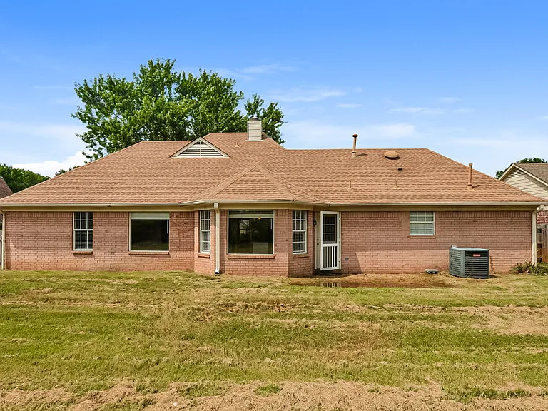 7645 New Found Gap Rd — Photo 16