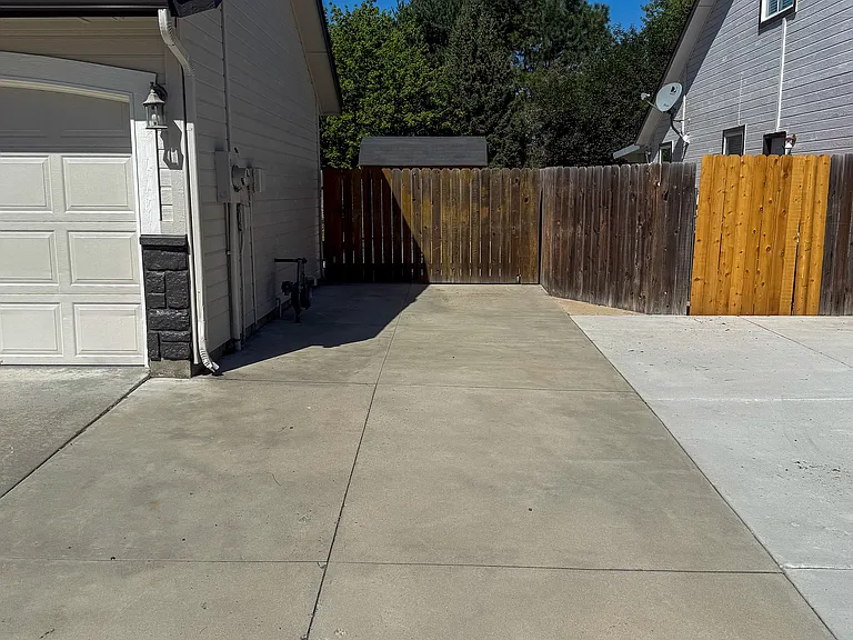 6489 S Cheshire Ave — Photo 6