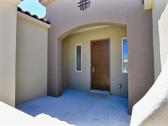 4th image of 1090 Iron Hill Ave
