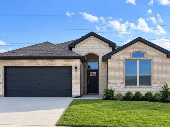 133 Ringtrail Dr, Rhome, TX 76078