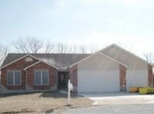 15 Camp Creek Dr, Foristell, MO 63348