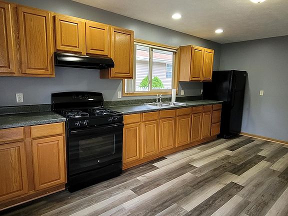 3rd image of 4112 Public Ln