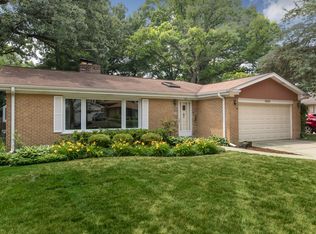 1825 W Crescent Ave, Park Ridge, IL 60068