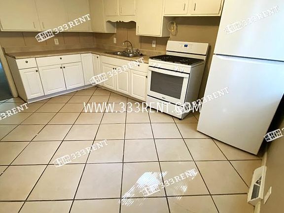 4th image of 7126 Woodland Ave