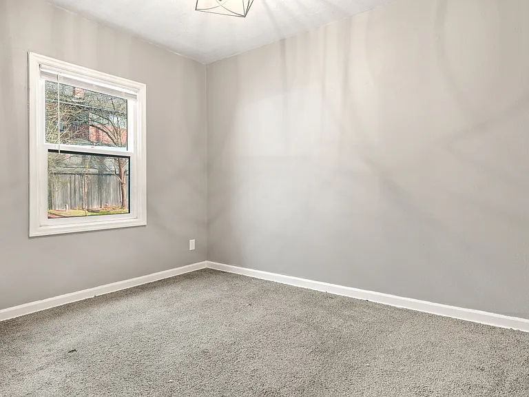 5130 N Williams Ave #5 — Photo 8