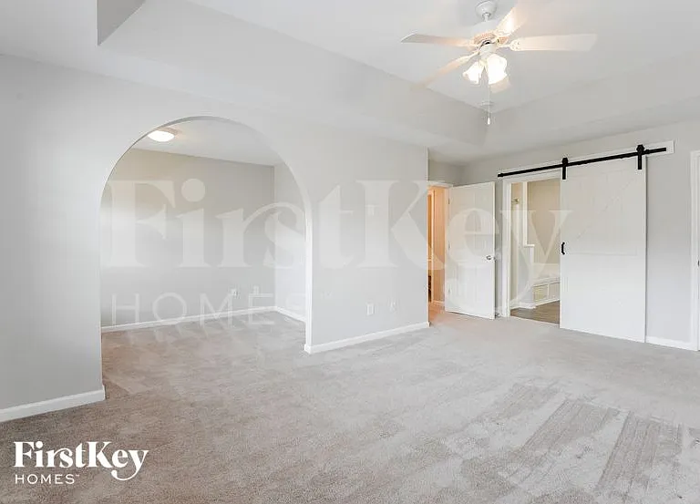 6698 Knob Hill Ct — Photo 9